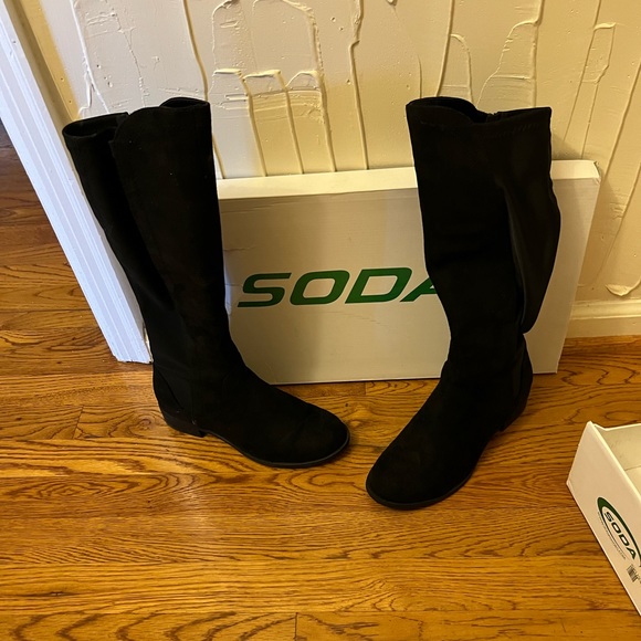 Black suede SODA boots! - Picture 4 of 5